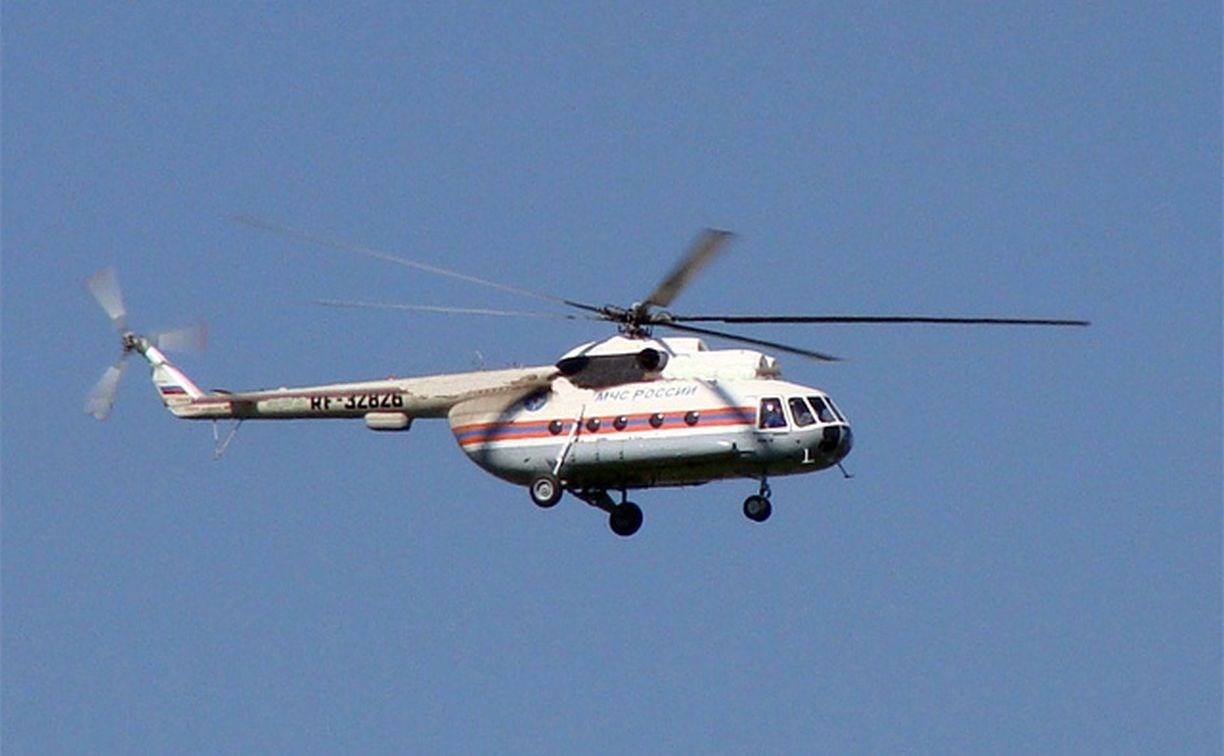 Вертолёт привлекут для спасения рыбаков со льдины на юге Сахалина