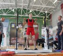 Спортсмены юга Сахалина выявили сильнейших в пауэрлифтинге