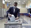 Мэр Корсакова Александр Ивашов проголосовал в свой день рождения