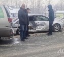 Очевидцев серьёзного ДТП с участием "Прадо" и ""Короллы" в Южно-Сахалинске просят откликнуться 