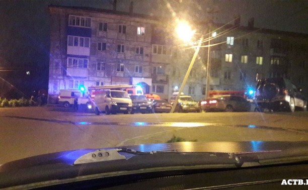 Шутник заложил "бомбу" в магазине Холмска