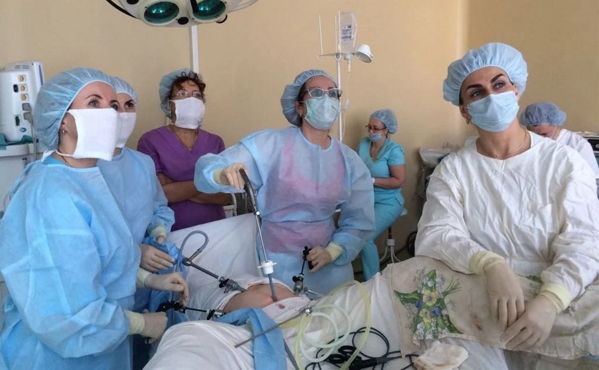 Не выезжая с острова: сахалинские пациенты получили помощь специалистов из ведущих клиник России