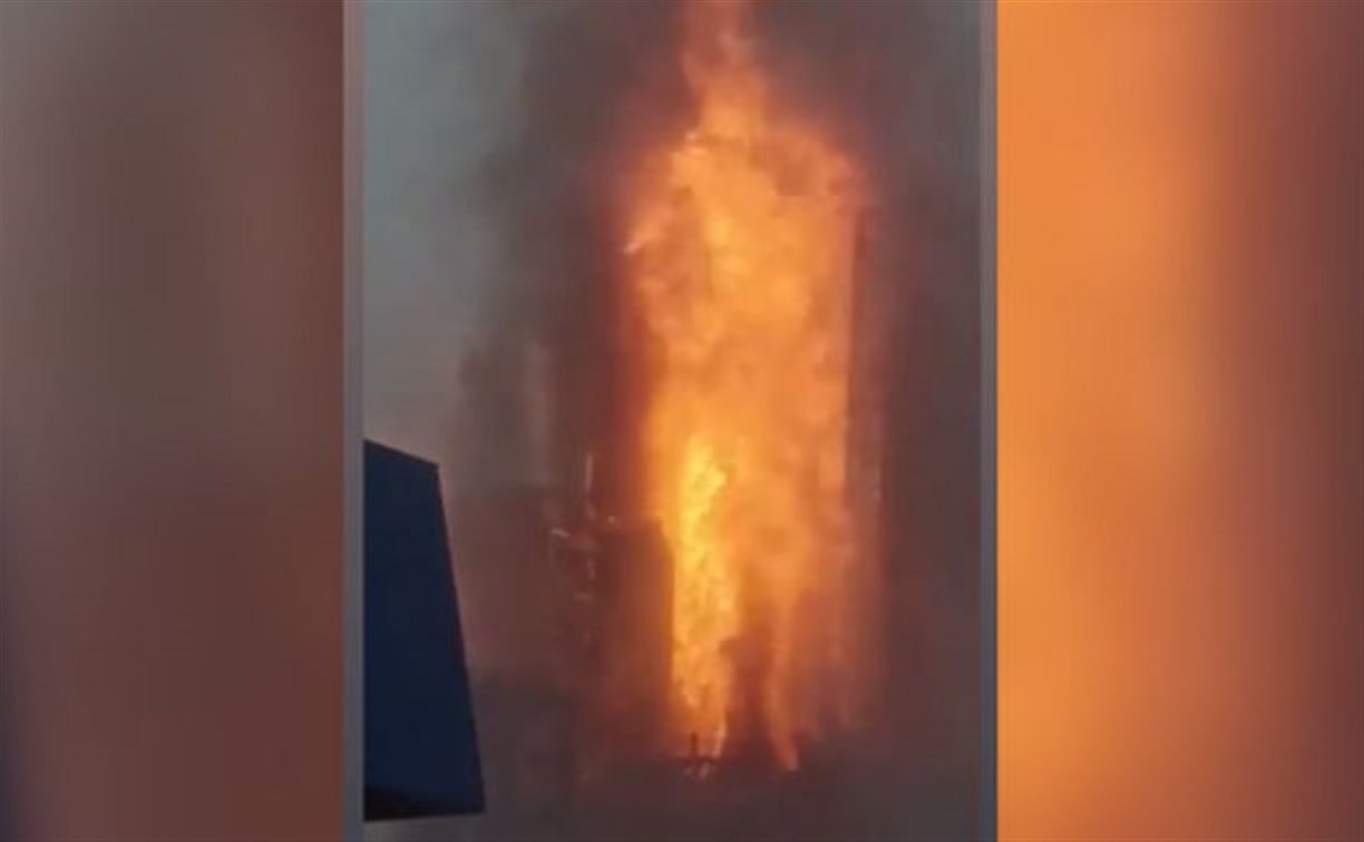 На амурском ГПЗ в небо после взрыва поднялся столб пламени высотой с девятиэтажку