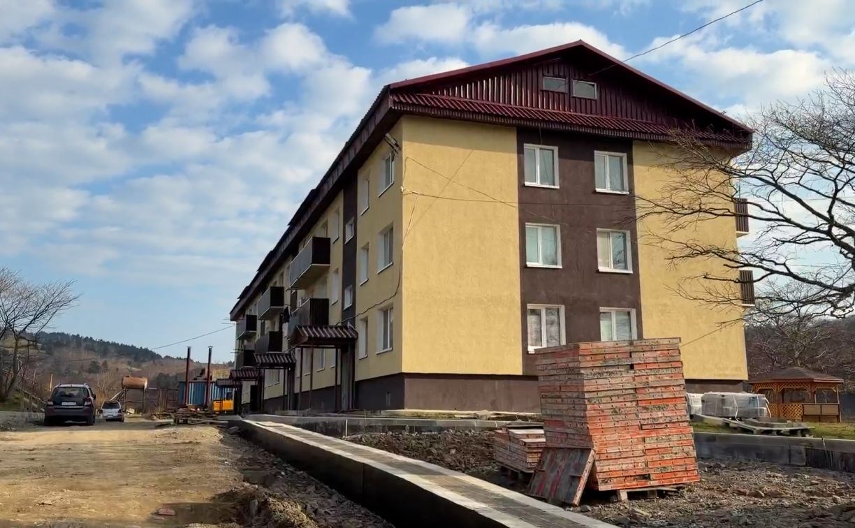 До конца года в двух селах Южно-Курильского района решат проблему сырых подвалов