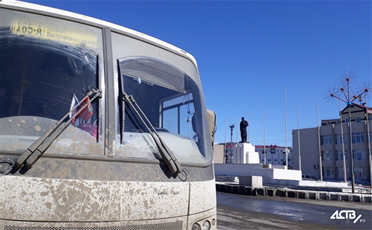 Водителям автобусов в Холмске выплатили заработную плату