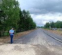 Дорогу и тротуары возле детсада отремонтировали в сахалинском селе после вмешательства прокуратуры