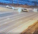 Появилось видео момента аварии в Южно-Сахалинске, в которой пострадало три человека 