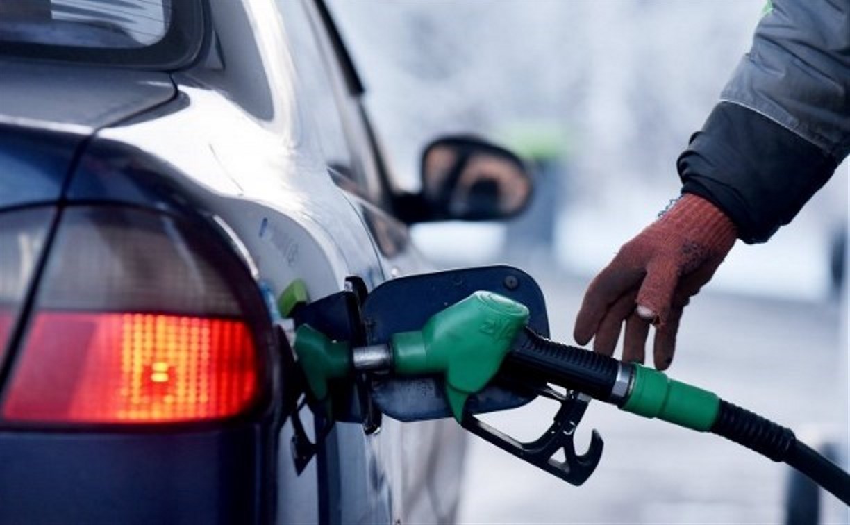 Семь южно-сахалинских автозаправок подняли цену на бензин