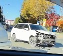 Два универсала жестко схлестнулись на пр. Победы в Южно-Сахалинске 