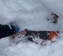 Спортсмена завалило снежной лавиной на Сахалине