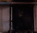 Мебельный магазин горел ночью в Южно-Сахалинске