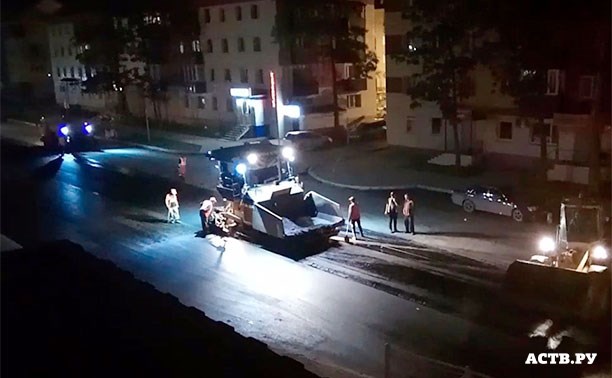 Дорожные рабочие не дают спать жителям домов на Комсомольской