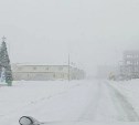 Метель накрыла север Сахалина - участок дороги закрыли из-за нулевой видимости 