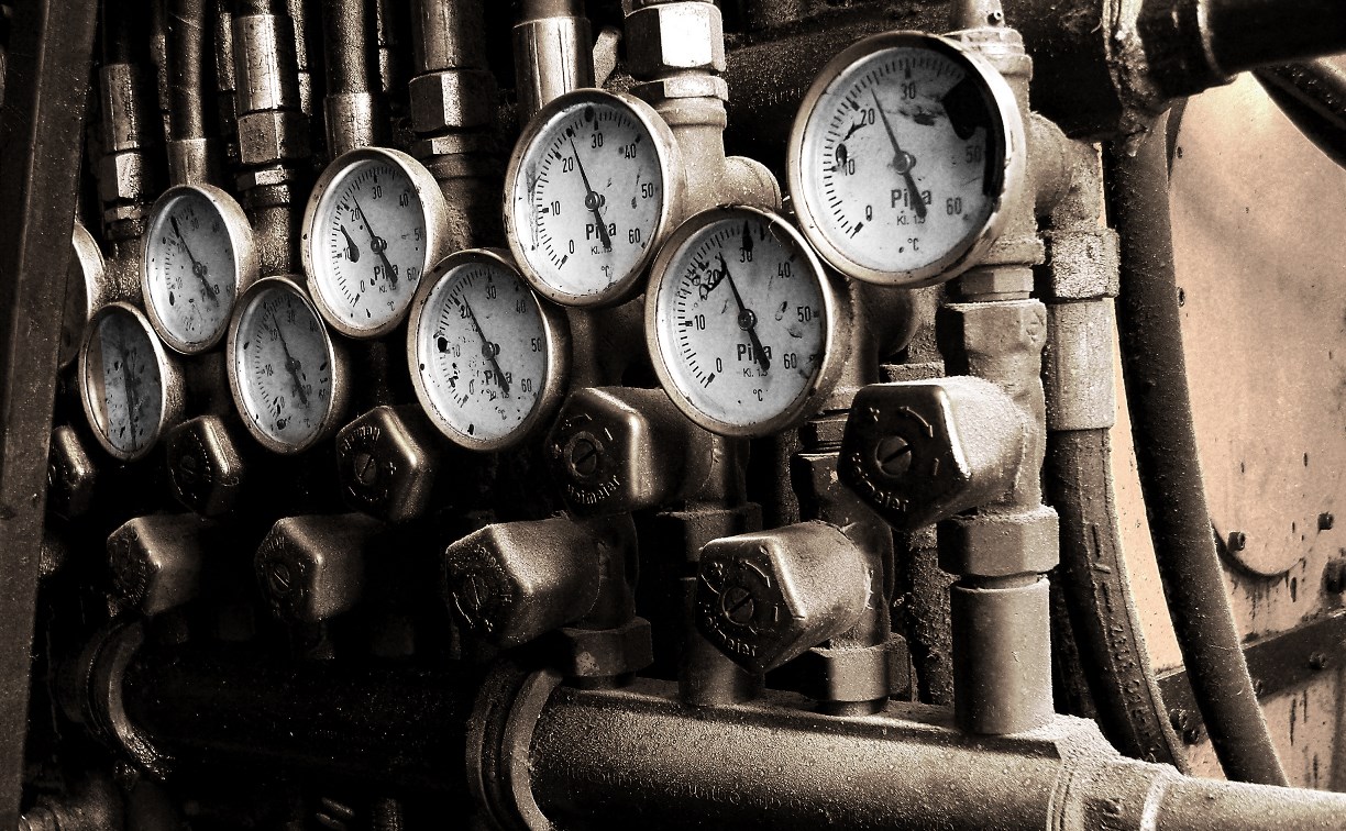 Порыв трубопровода обнаружили на территории ТЭЦ-1 в Южно-Сахалинске