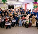 Хоккеисты «Сахалина» вручили подарки воспитанникам троицкого детского дома