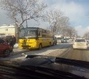 Школьный автобус столкнулся с двумя автомобилями в Луговом