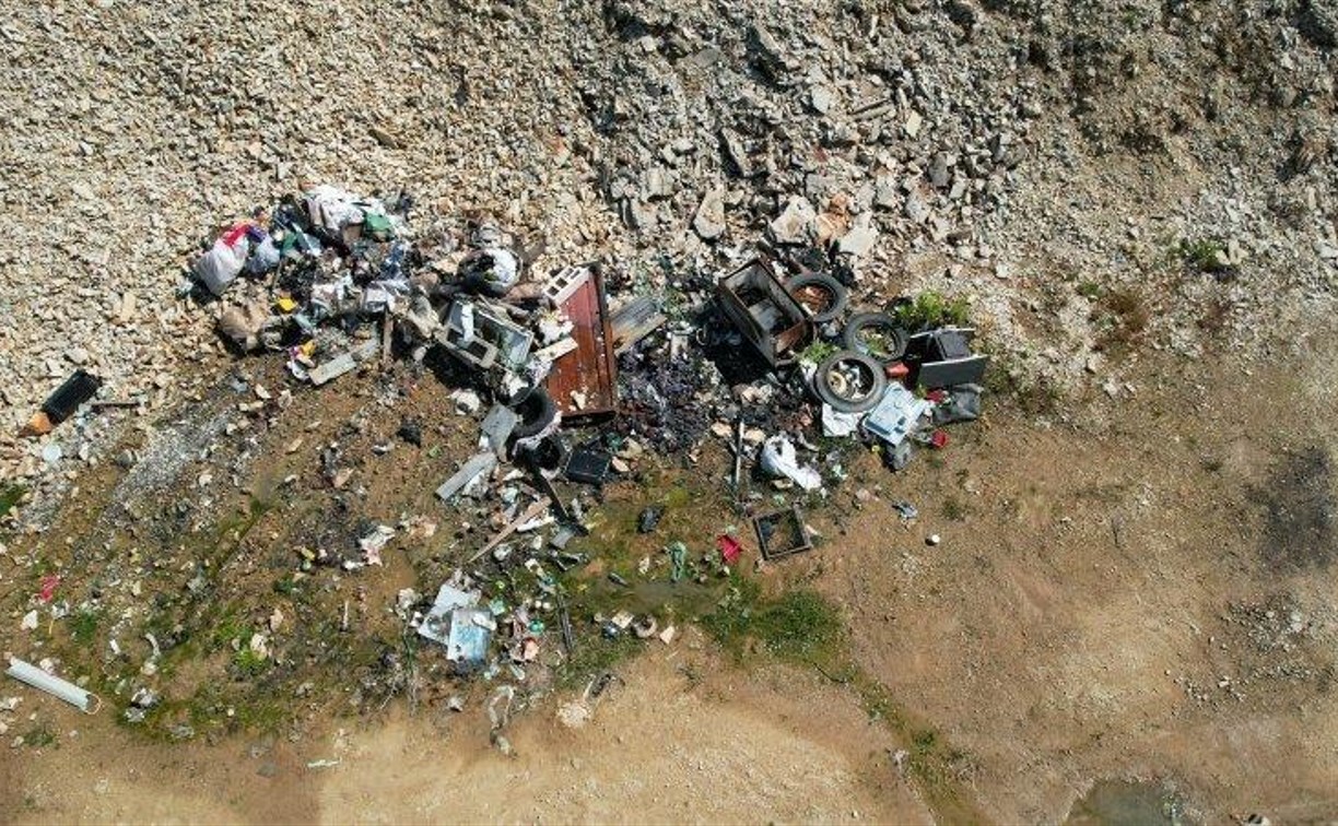 За лето на Сахалине зафиксировали 17 несанкционированных свалок За лето на Сахалине зафиксировали 17 несанкционированных свалок