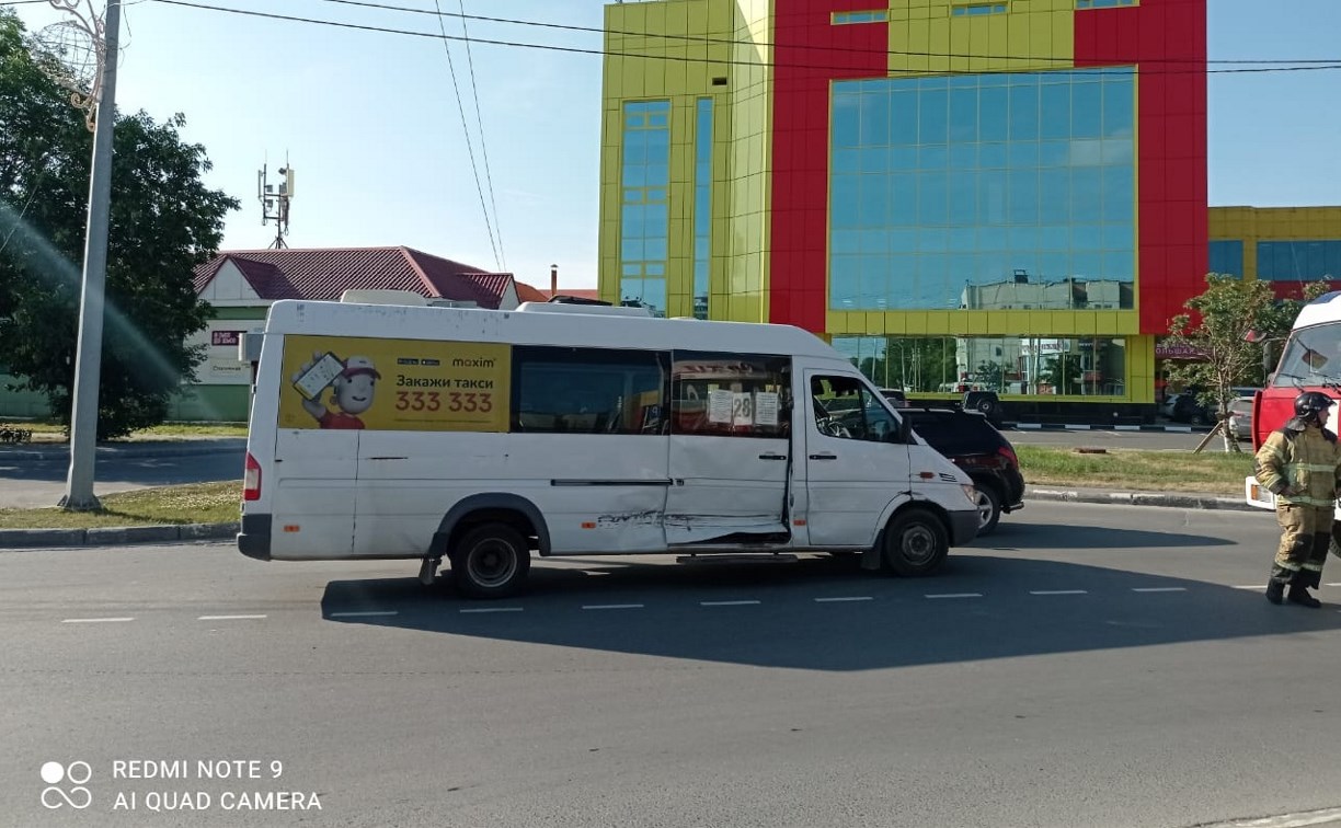 Двухлетний мальчик пострадал при ДТП в Южно-Сахалинске