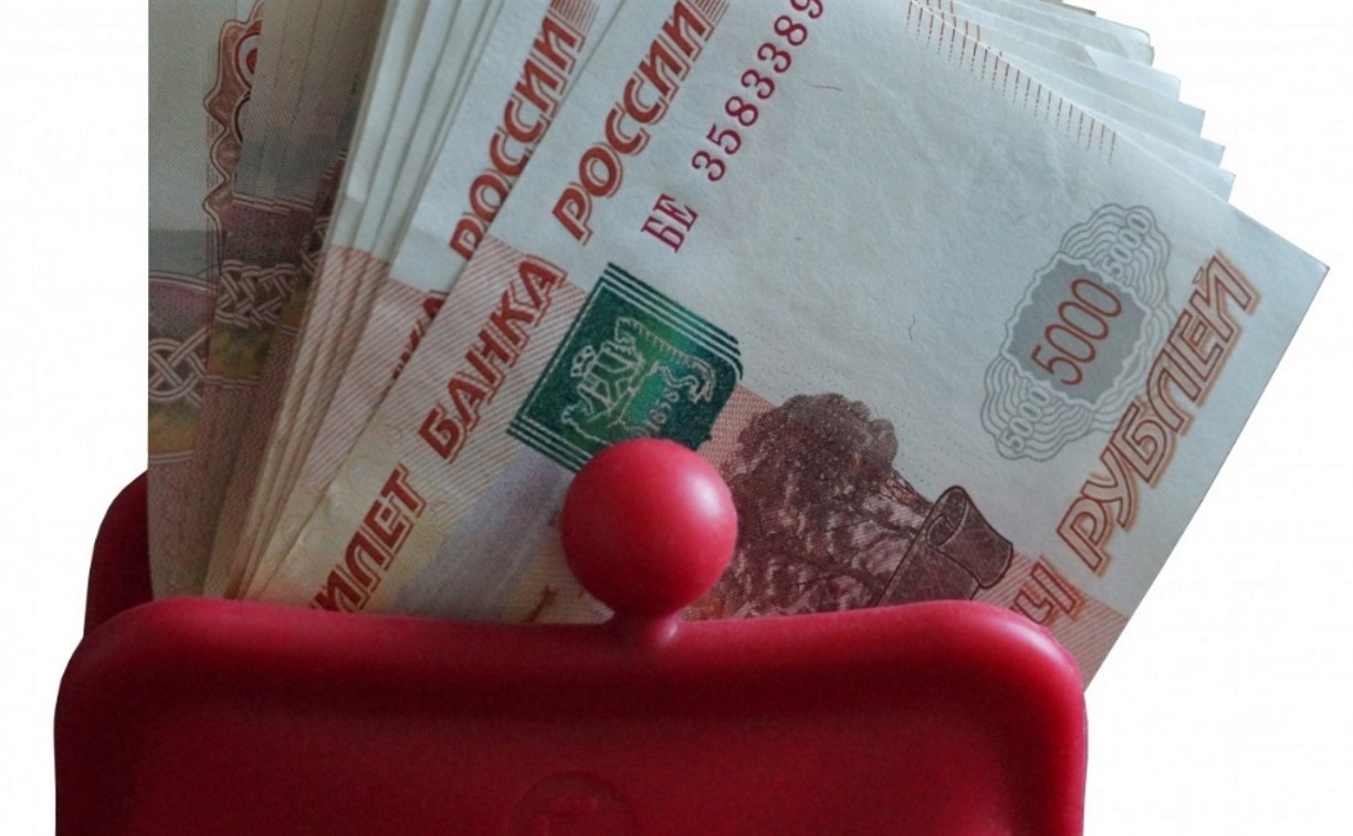 Сахалинка провела вечер с 50-летним мужчиной и прикарманила содержимое его кошелька 