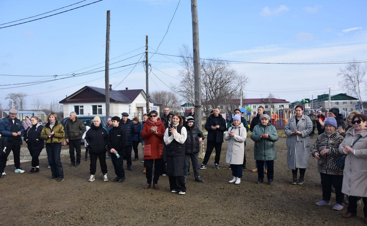 Сельчане в Долинском районе переехали в новые дома
