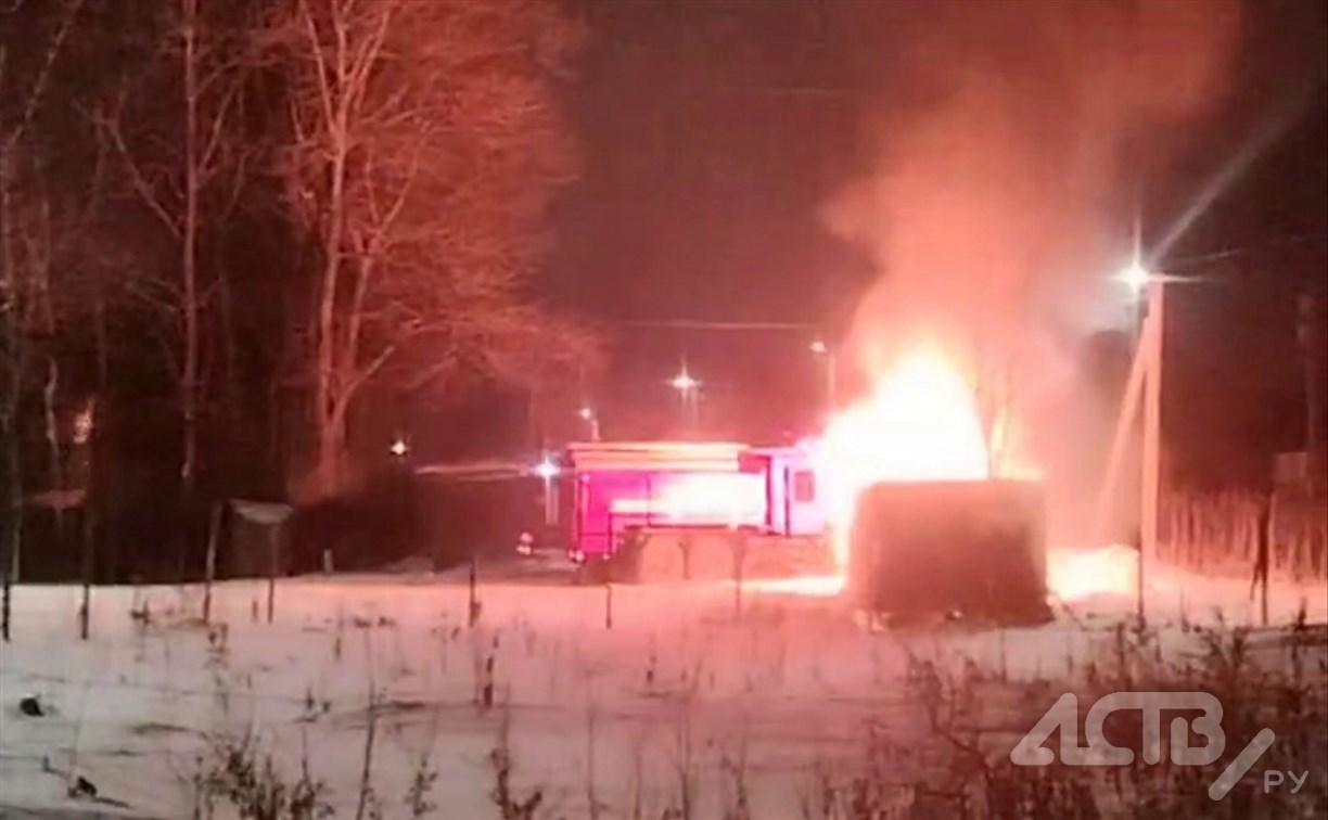 Два пожара потушили огнеборцы на улице Заводской в Ново-Александровске
