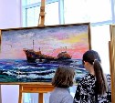 В Шахтерске открылась выставка в стиле "сахалинского импрессионизма" 