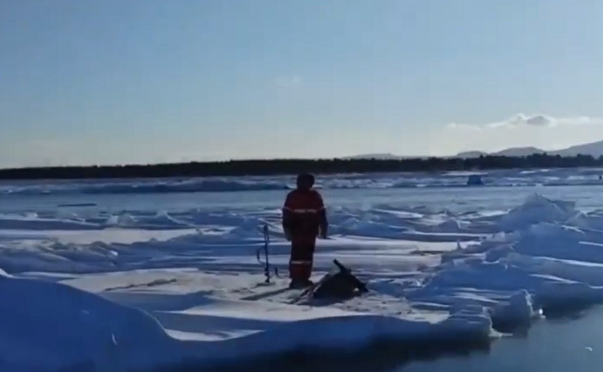 Спасательная операция на Сахалине завершилась: со льда сняли 53 рыбаков