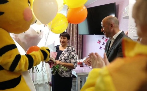 До слёз: мобилизованный сахалинец нашёл возможность ярко поздравить маму с днём рождения