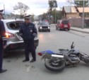 Мотоциклист пострадал в результате столкновения с  кроссовером в Южно-Сахалинске (ФОТО)