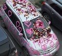 Очередной автомобиль в Южно-Сахалинске расписали признаниями в любви