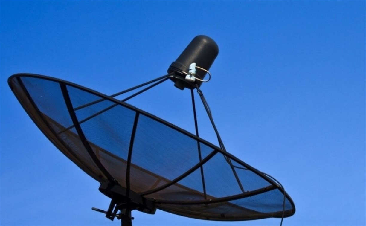 На Курилах коммерсант без спроса повесил оборудование для доступа в ...