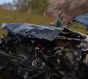 Чудом выживший в ДТП с КамАЗом водитель исчез с места происшествия на Сахалине