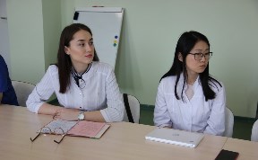 Будущие хирурги приступили к практике в Сахалинской областной больнице