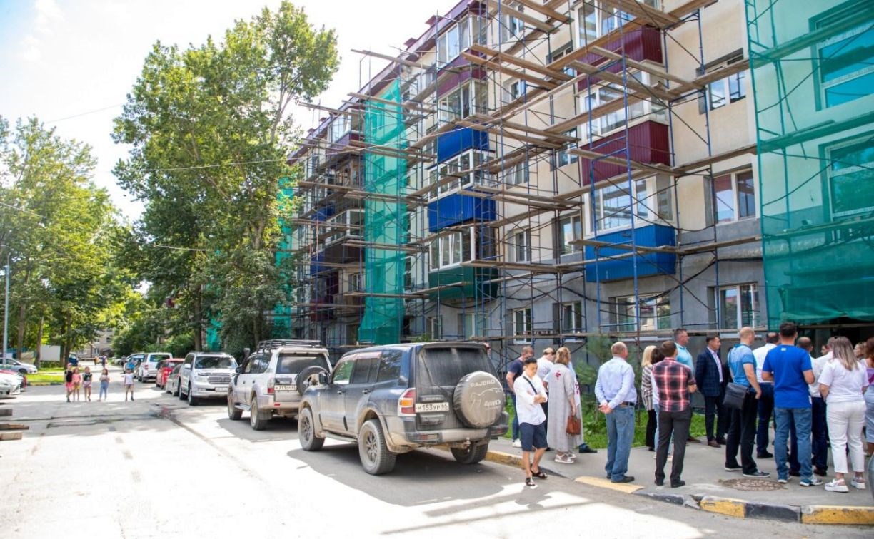 Более 80 фасадов многоквартирных домов до конца года отремонтируют в Сахалинской области
