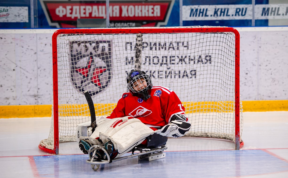 Московские следж-хоккеисты провели мастер-класс для сахалинцев 