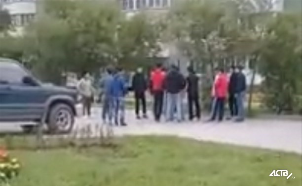 Мигрантам, устроившим массовую драку в Южно-Сахалинске, запретили въезд в Россию