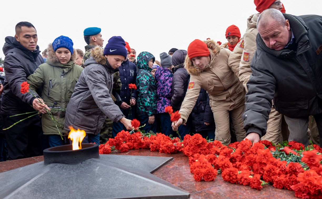 Память Неизвестного солдата почтили в Сахалинской области