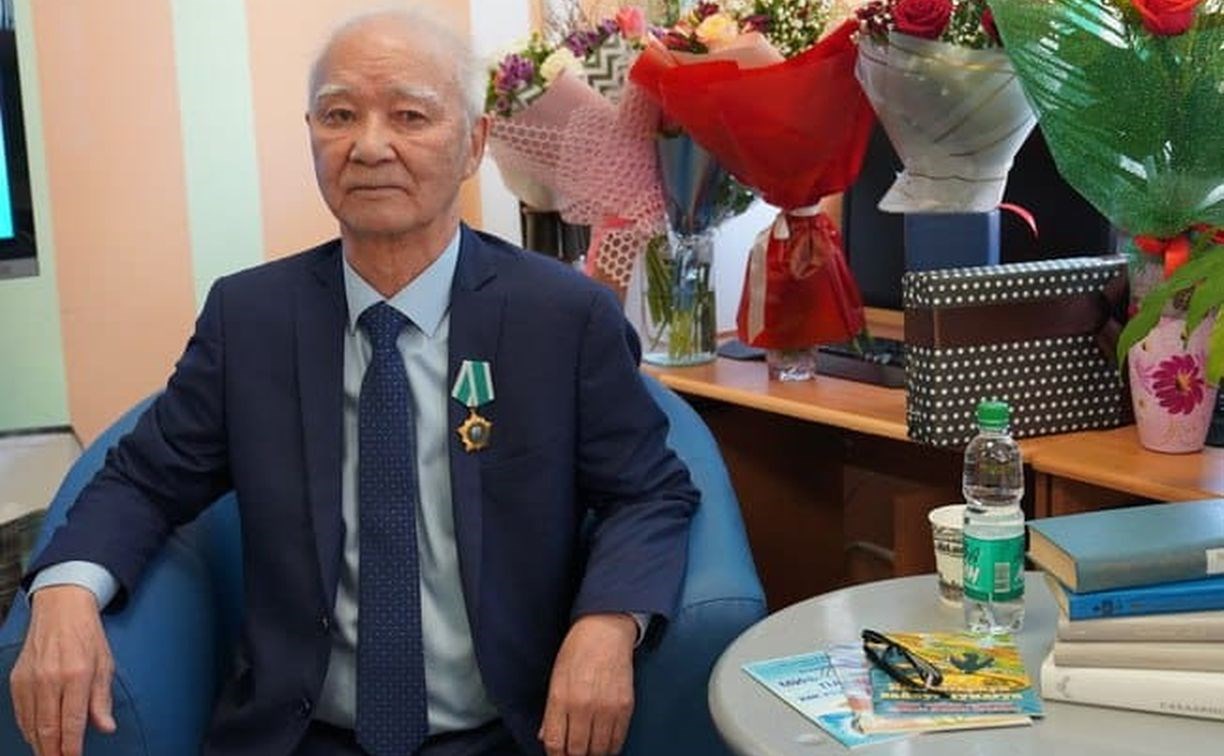 Известному нивхскому писателю Владимиру Санги исполнилось 90 лет