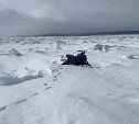 Очевидцы: снегоход и пустую палатку нашли на льду сахалинские рыбаки 