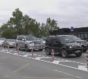Сахалинские водители в первый день появления выделенки для автобусов нарушают правила