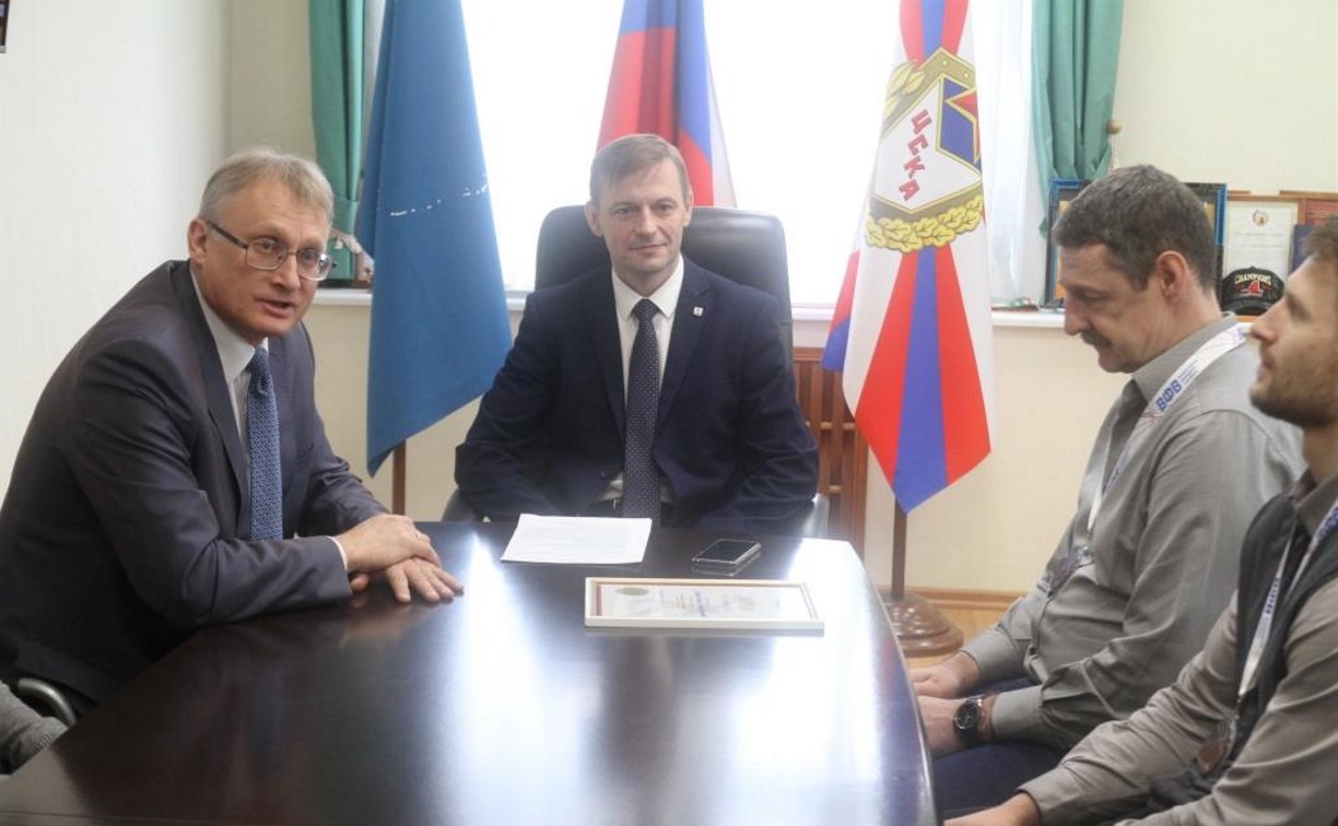 Министр областного минспорта поблагодарил «Элвари-Сахалин»