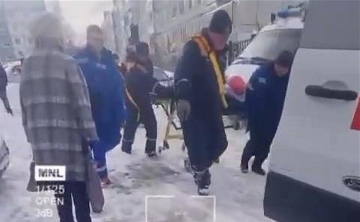 "Выносили меня на руках": сахалинка поблагодарила спасателей и скорую за помощь во время циклона