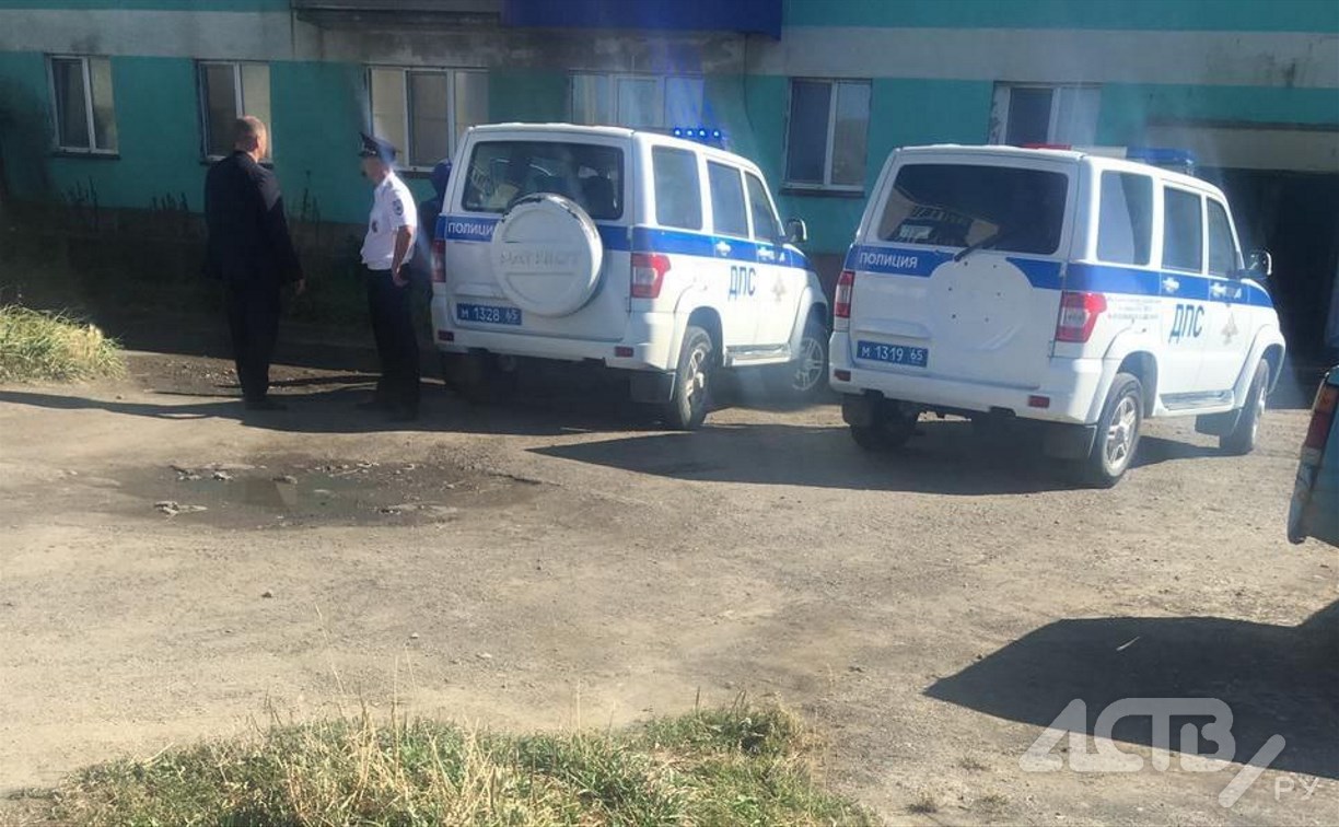 Очевидцы: сахалинец утащил авиабомбу и выставил на продажу