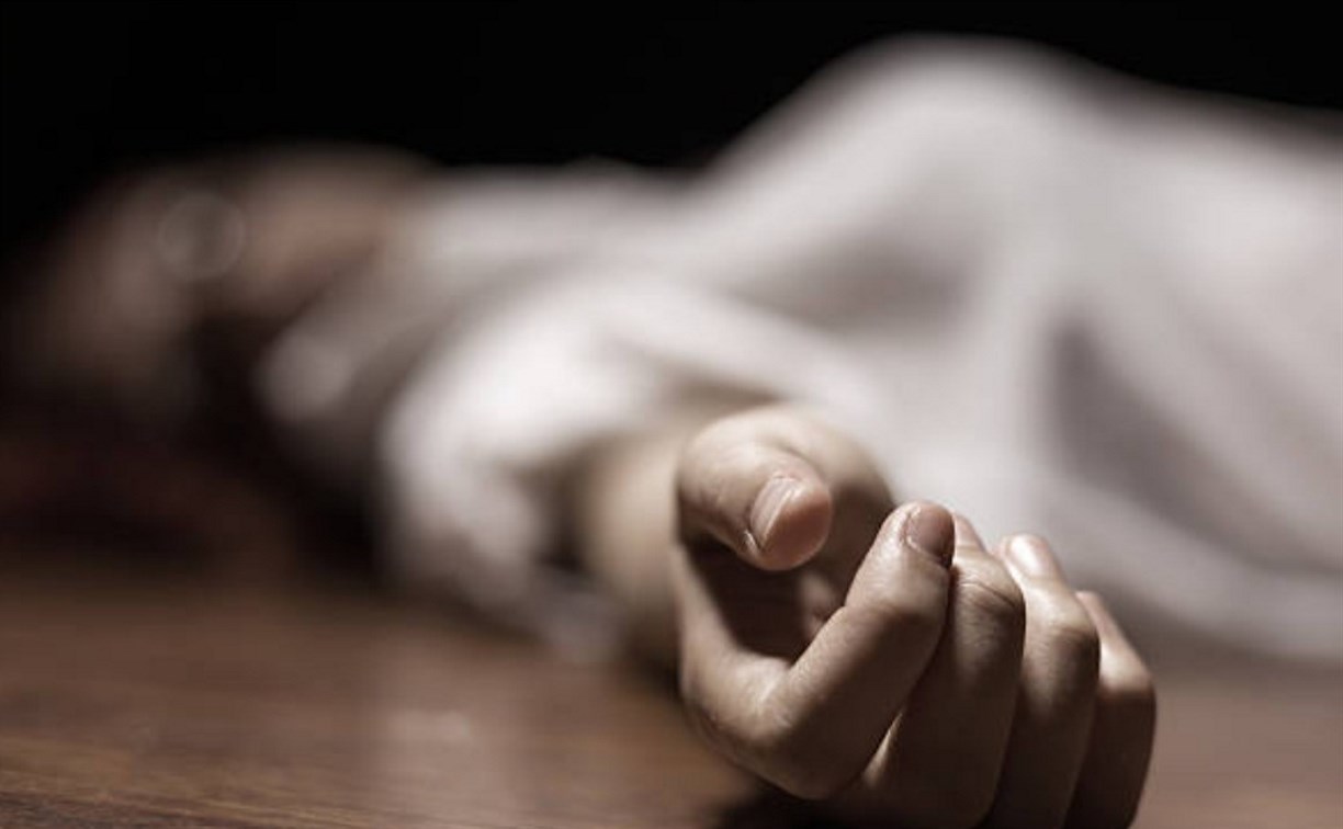 В Холмске мужчина убил 23-летнюю девушку из-за ревности