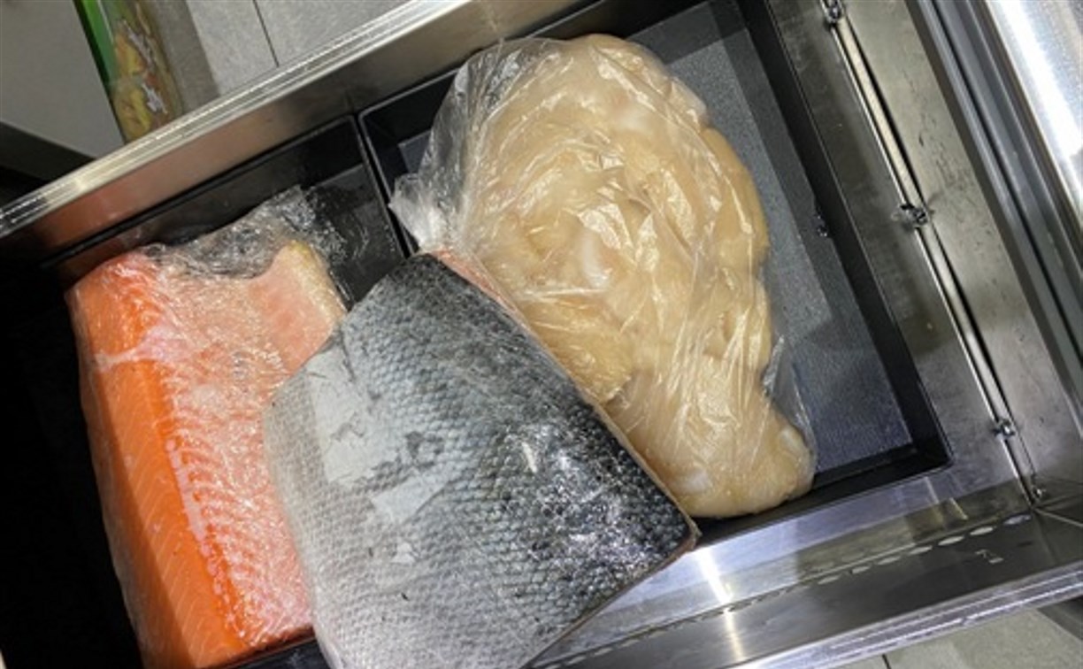 В японском ресторане в Южно-Сахалинске подавали морепродукты сомнительного происхождения