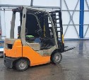 На камчатском рыбзаводе водитель погрузчика задавил коллегу