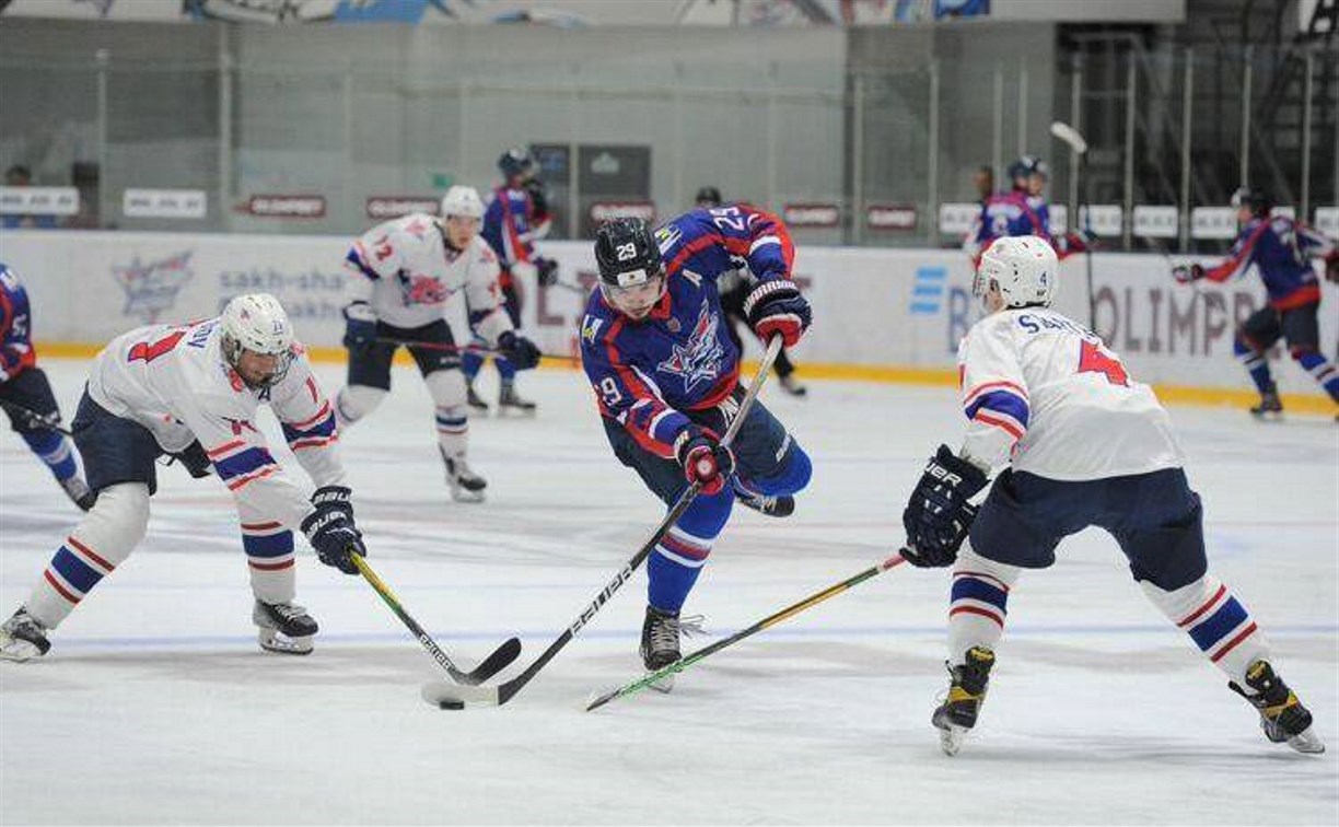  Сахалинская молодёжка по хоккею разорвала москвичей в первом домашнем матче