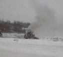 На снежном полигоне в Южно-Сахалинске загорелся бульдозер