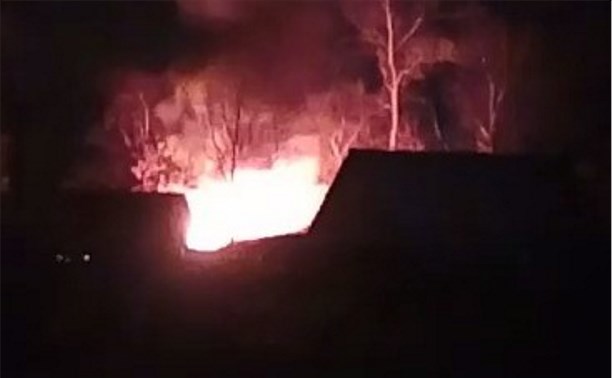 Пожар в переулке Больничном потушили в Южно-Сахалинске
