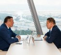 На полях ПМЭФ-2025 состоялась встреча губернатора Валерия Лимаренко и главы "Газпрома" Алексея Миллера